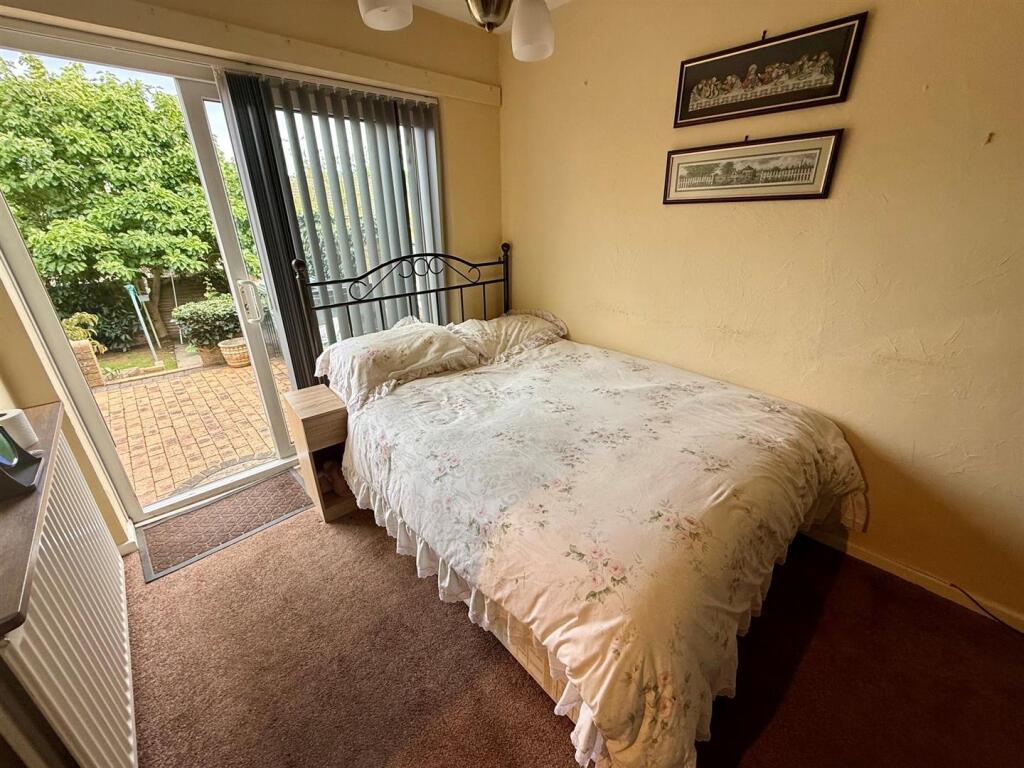 House in Dudley, West Midlands - View 4