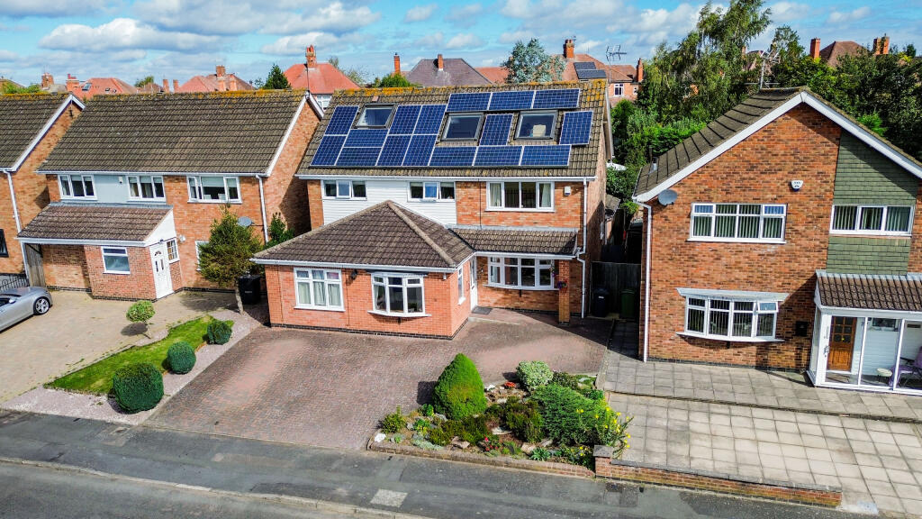 Main image of property: Harefield Avenue, Leicester, Leicestershire