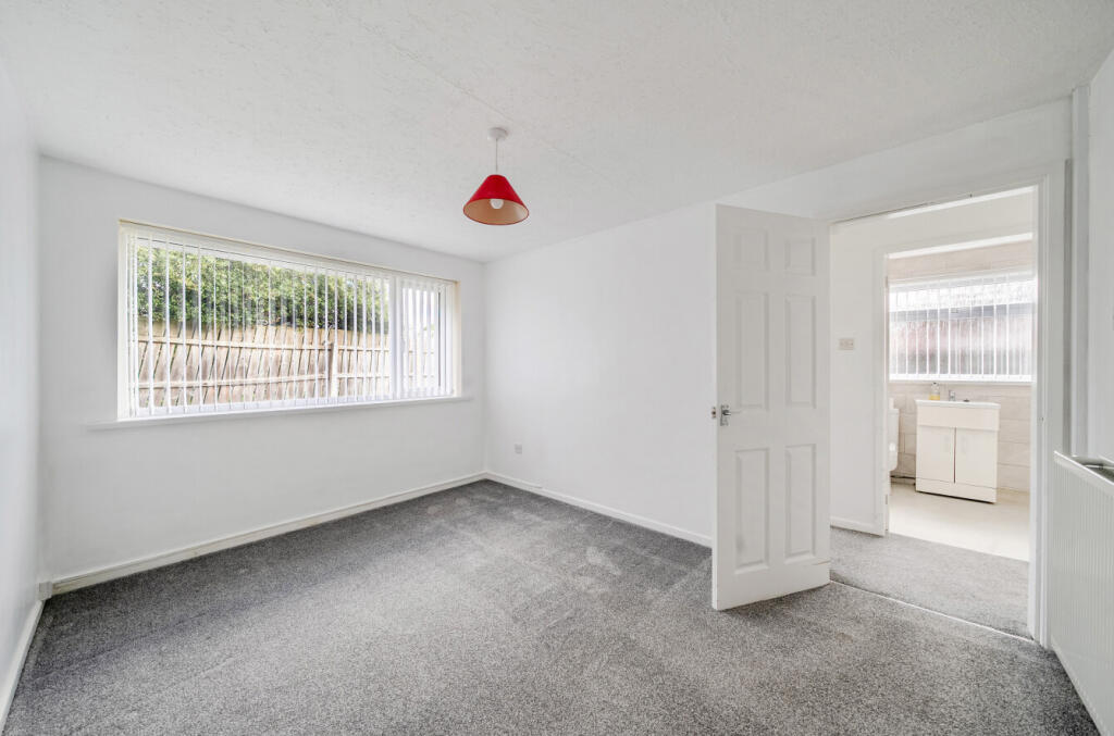 House in Hull, Gilberdyke - More