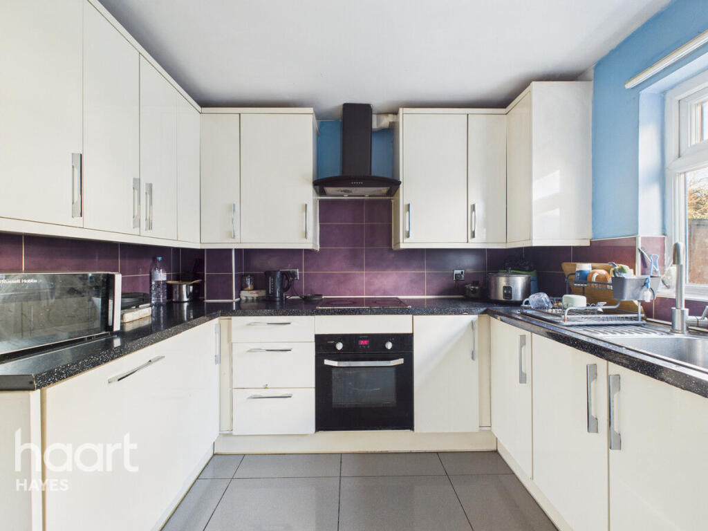 2-bed terraced on Abbey Close, Hayes, £400,000