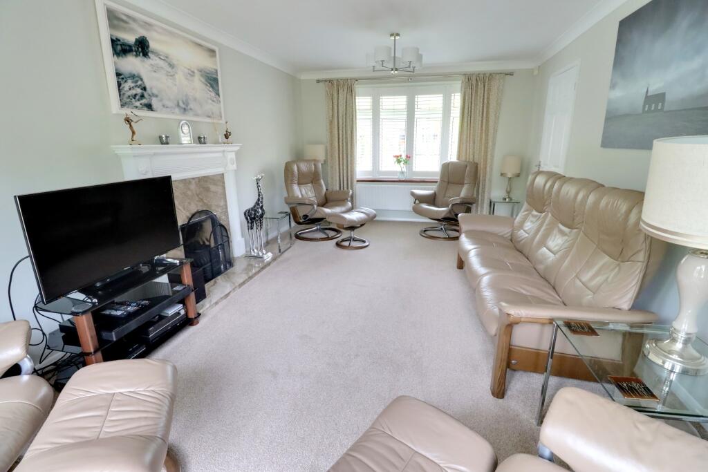 Heather Close, Waterlooville photo 4