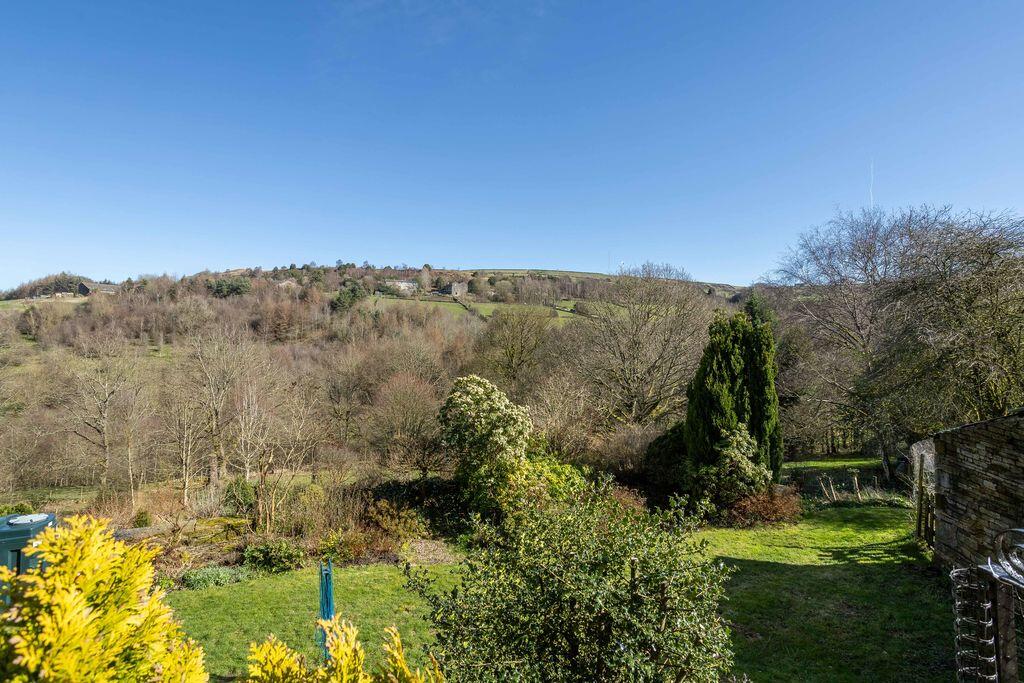 Main image of property: 3 Glen Hey, Hey Lane, Scammonden HD3 3FR