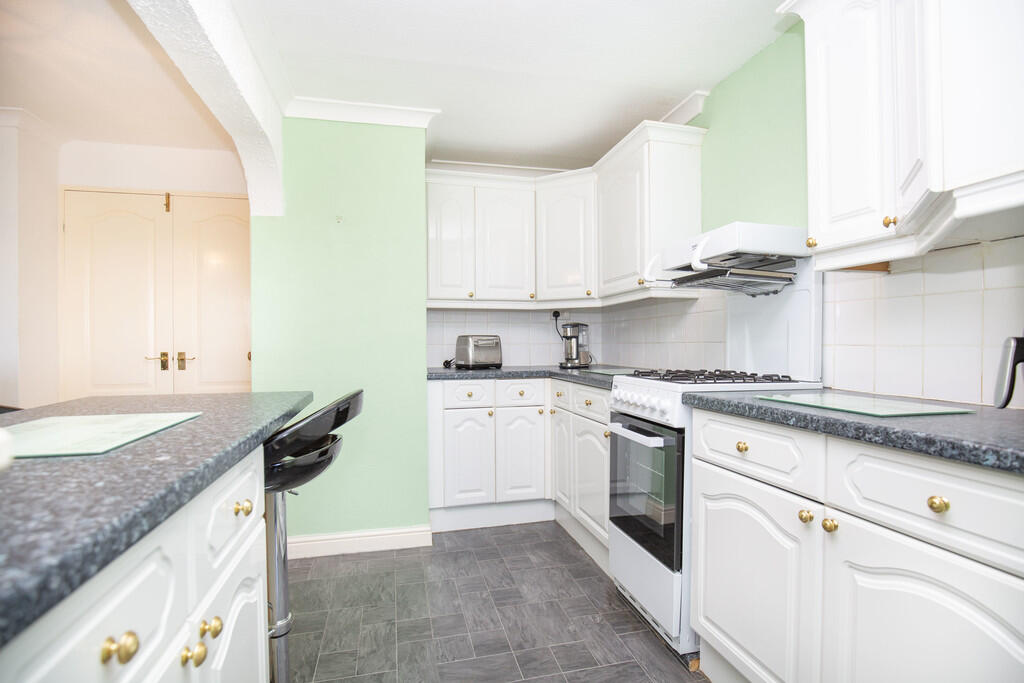 House in North Warwickshire, Birchmoor, Polesworth CP - More