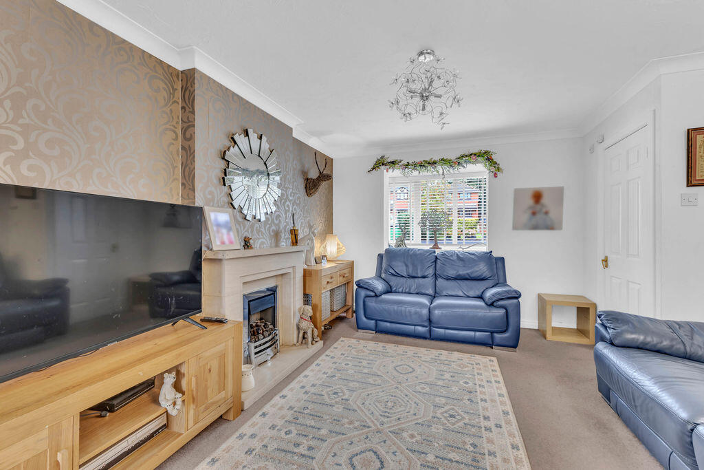 House in Rochdale, Greater Manchester - View 5