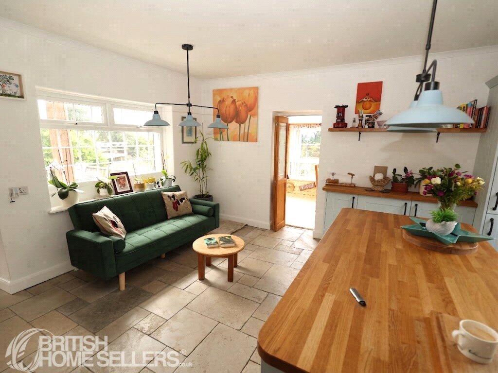 House in Newport - More