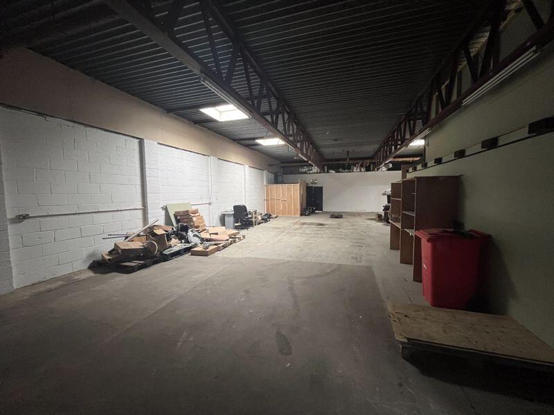 Main image of property: LIGHT INDUSTRIAL STORAGE UNIT - TO LET
