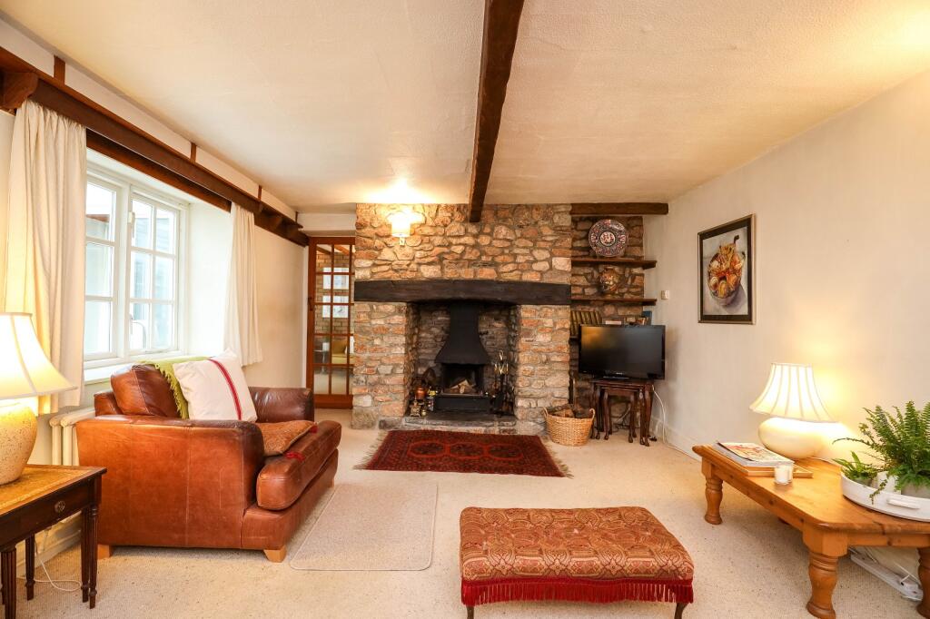 Springfield Cottage, Heol Y Cawl , Dinas Powys, The Vale Of Glamorgan. CF64 4AH photo 2