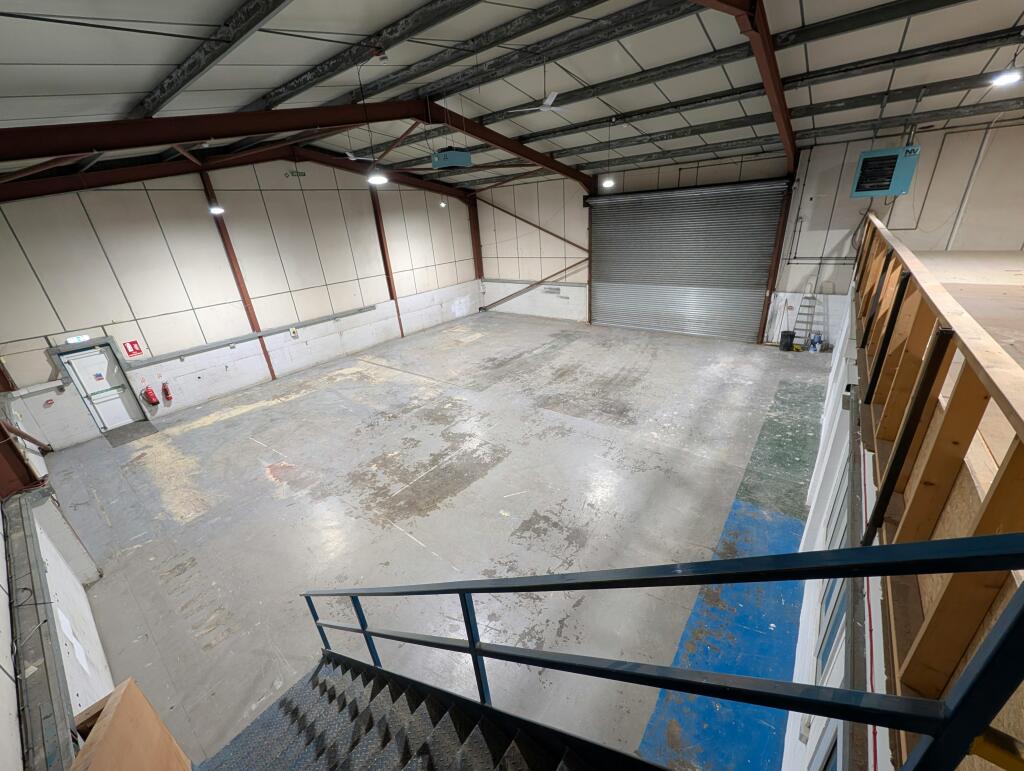 Denham Court Brunel Drive Newark (30).jpg