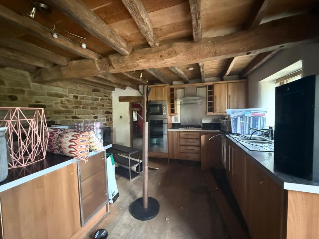 Top o'th Knotts Farmhouse, Tottington Road, Bolton, Greater Manchester BL2 4LL - View 5