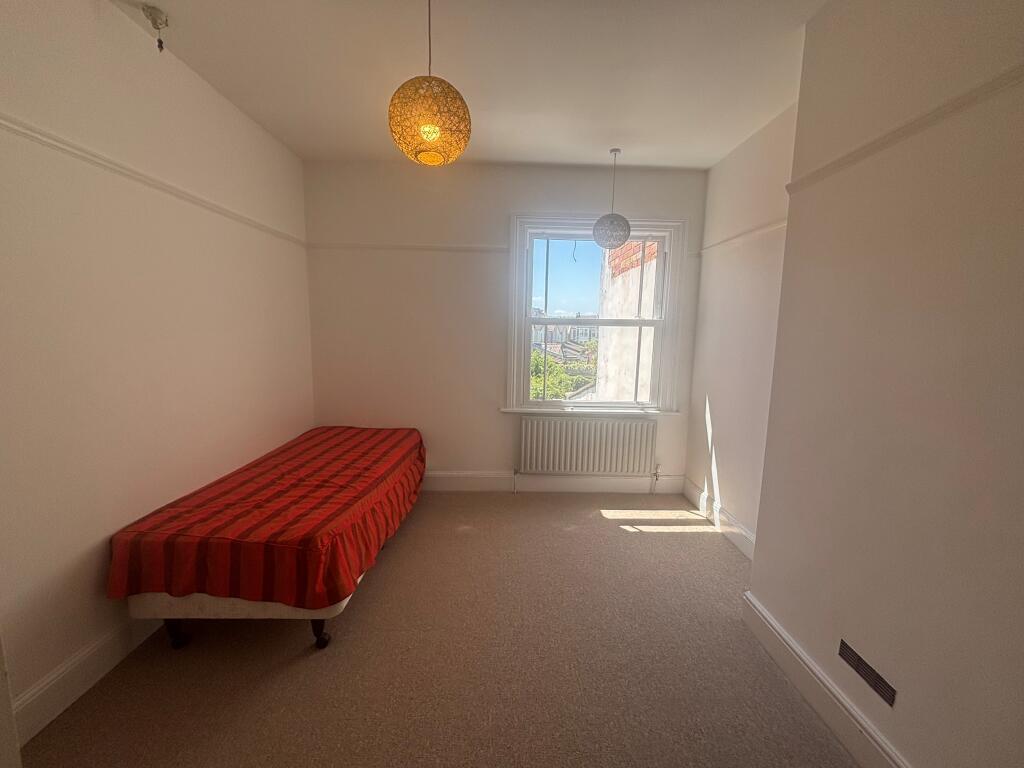 House in Bristol, Windmill Hill, Totterdown - More