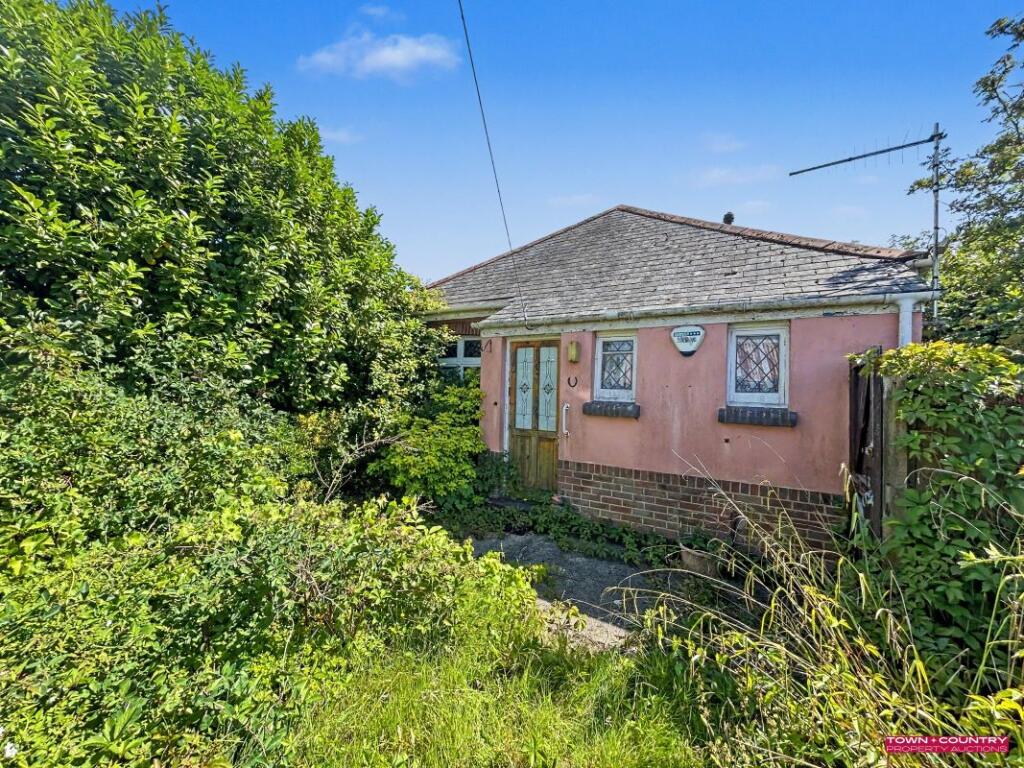 Main image of property: 2 Heather Road, Bournemouth, Dorset, BH10 5EE