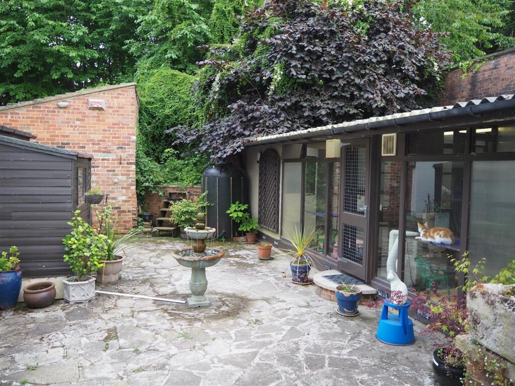 Main image of property: Kennels, Cattery & Equestrian businesses, West Yorkshire