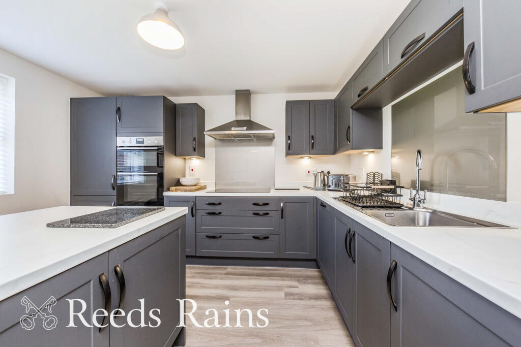 21, Kelly Smith Way, Macclesfield, Cheshire, SK10 photo 4