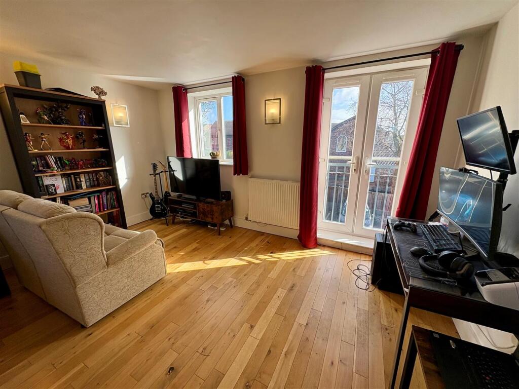 Additional image 3 of Whitehall Road East, Birkenshaw, Bradford