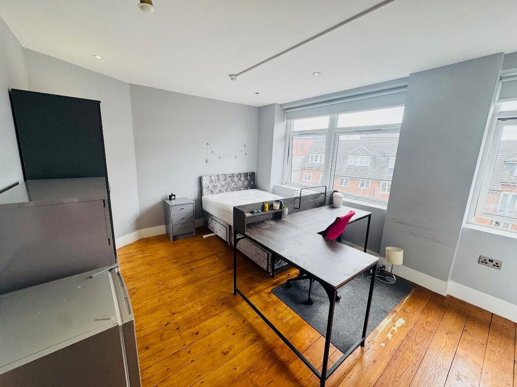 Main image of property: Guildford Street, Luton, Bedfordshire, LU1