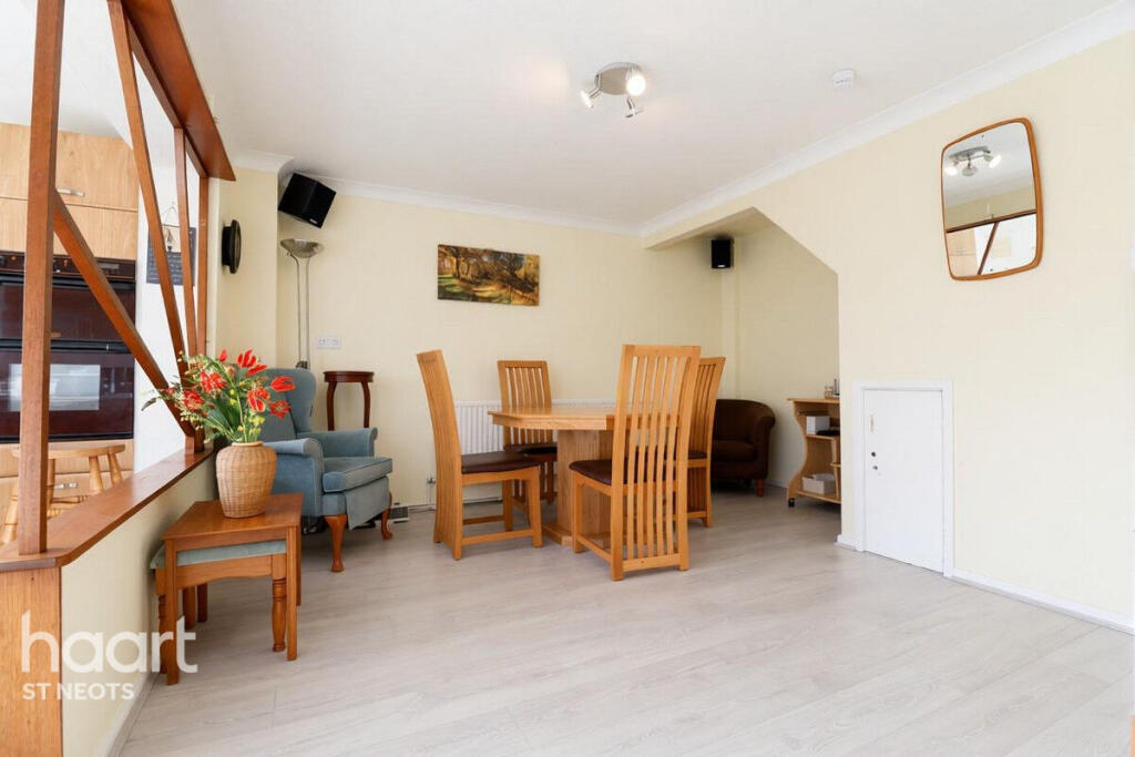House in Huntingdonshire, Eaton Ford, St Neots - View 4