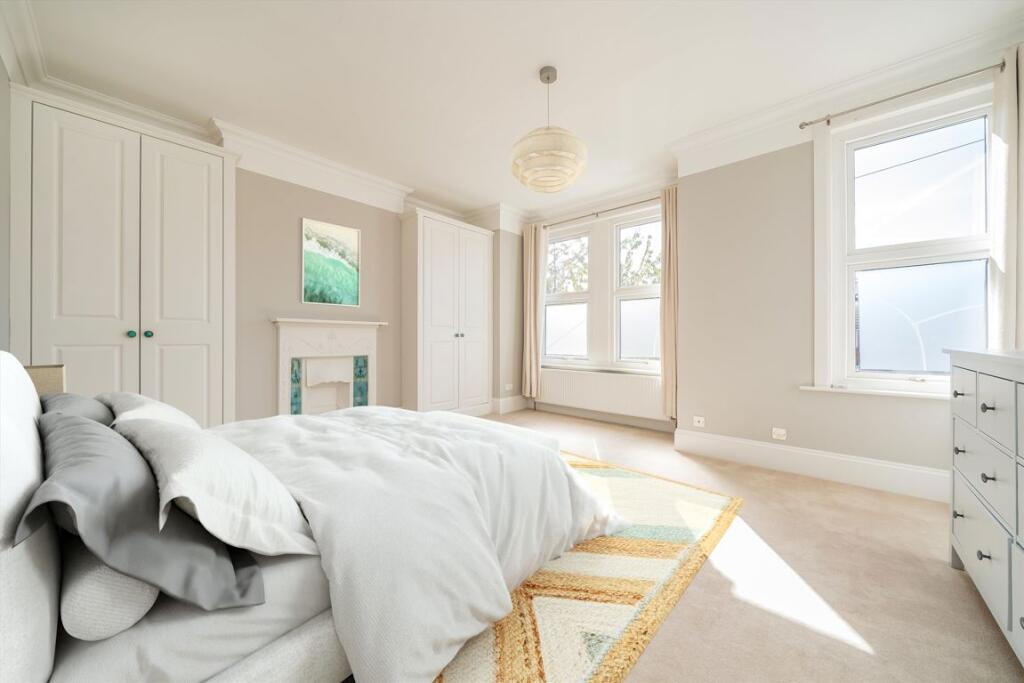 House in London, Park Royal - View 5
