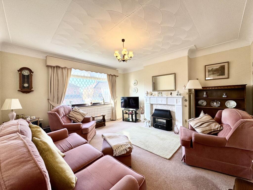 Lynton Way, Windle – pohled 6