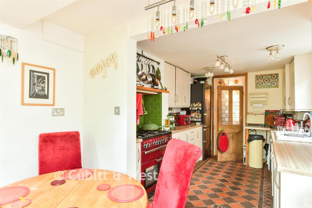House in Brighton - View 3