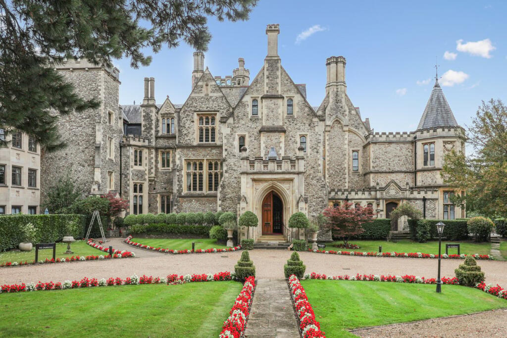 Main image of property: Wood Lane, Stanmore, HA7