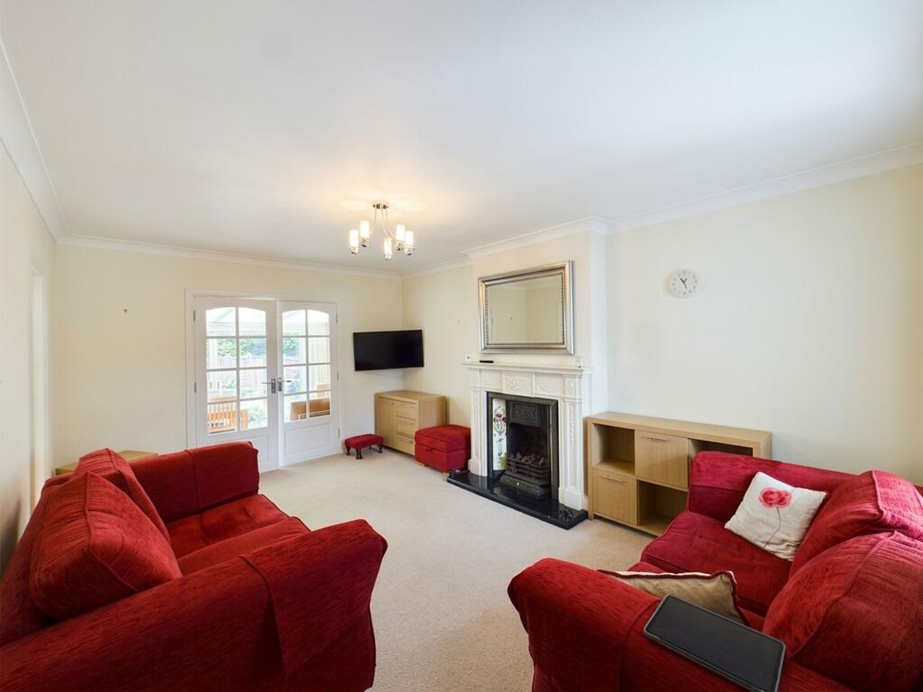 Tennison Avenue, Borehamwood, WD6 photo 2