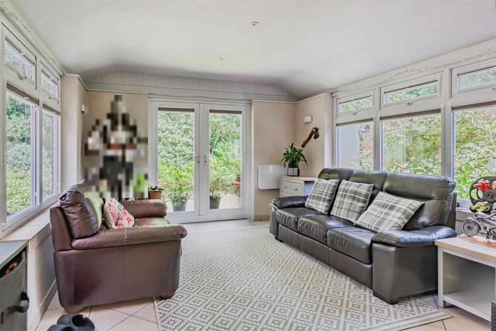 House in Mid Sussex, Worth - More