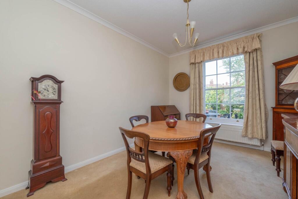 House in Canterbury, The King's Mile - View 4