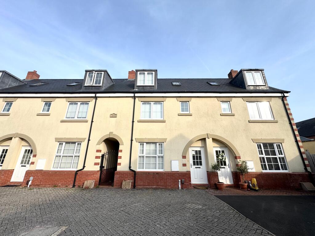 Main image of property: Temple Mews, Rugby, CV21 3DR