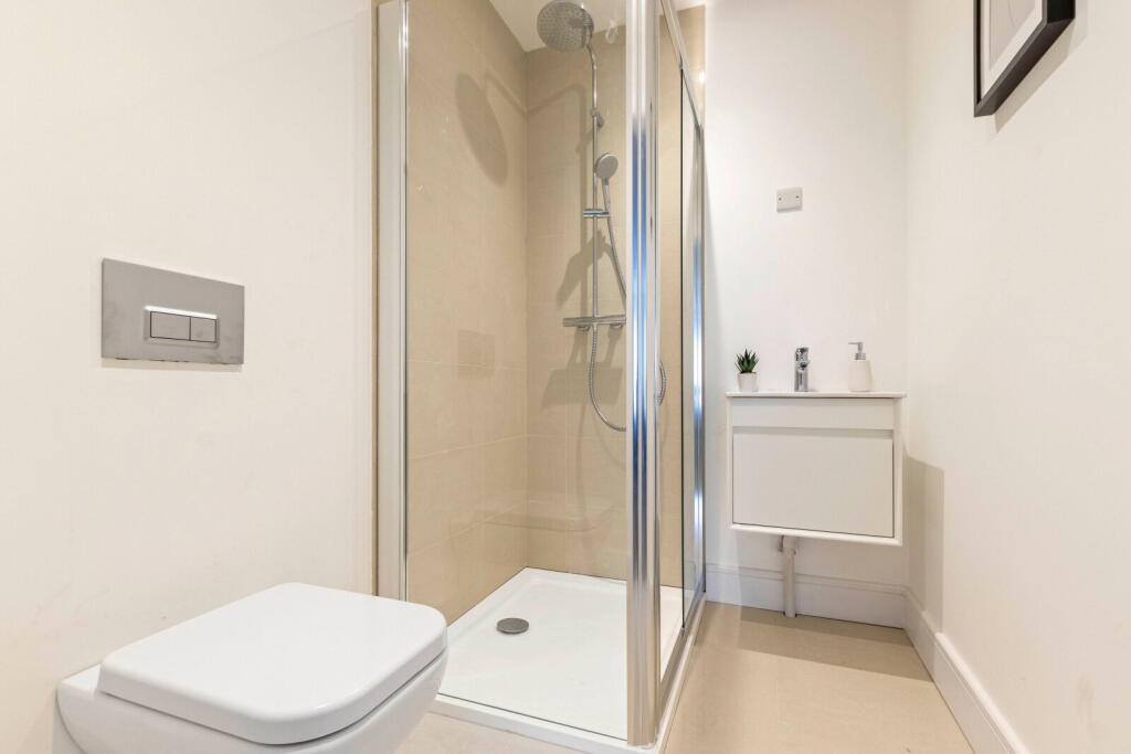 Apartment in Brighton - View 5