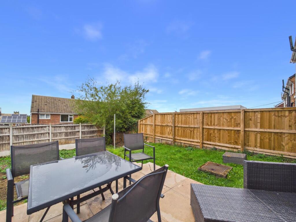 House in Wakefield - View 4