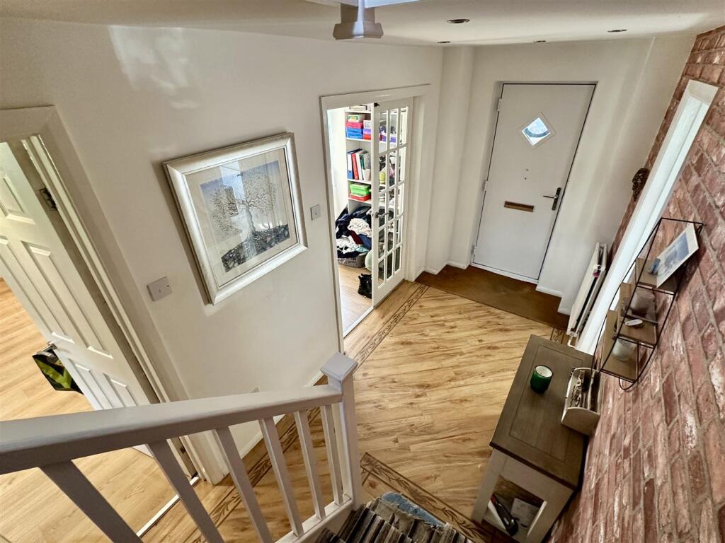 Additional image 20 of Wain Close, Alcester