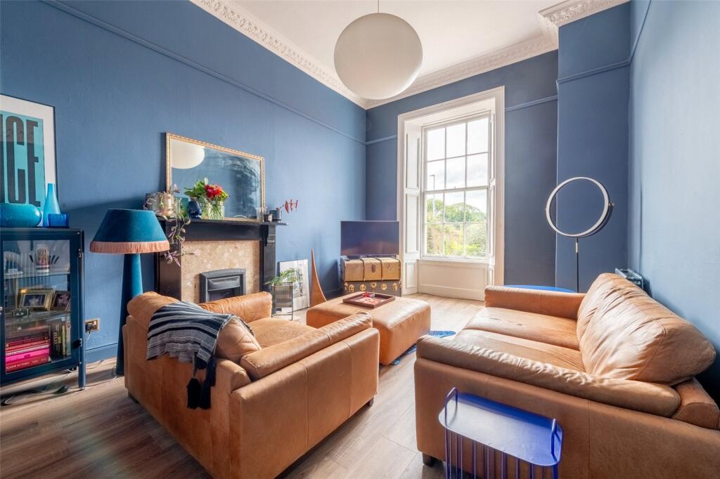 Main image of property: 3/2 Seafield Place, Leith, Edinburgh, EH6 7QP