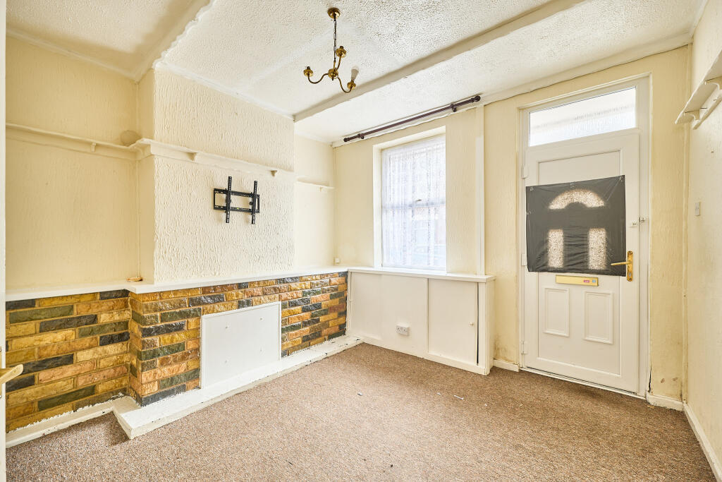 House in Stoke-on-Trent, Normacot - View 2