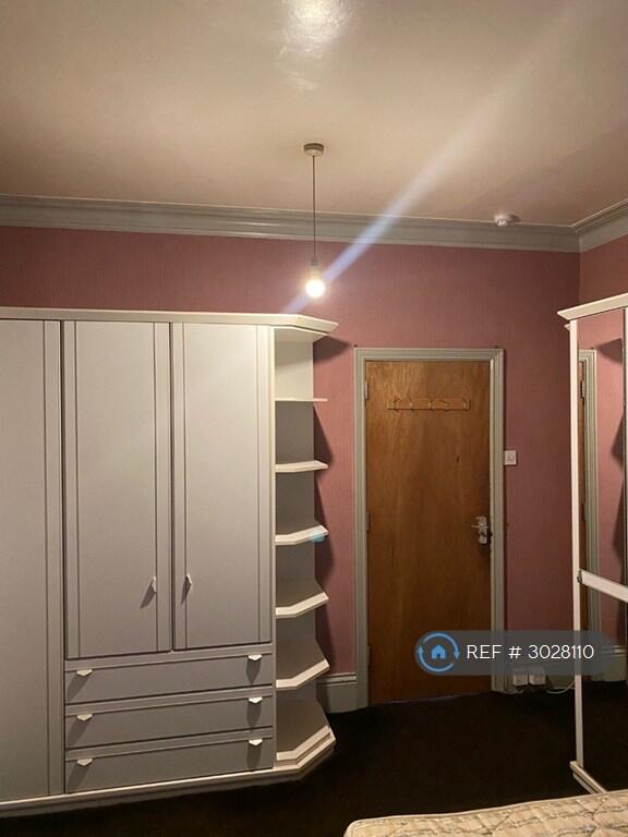 Shipley, Shipley, BD18 photo 3