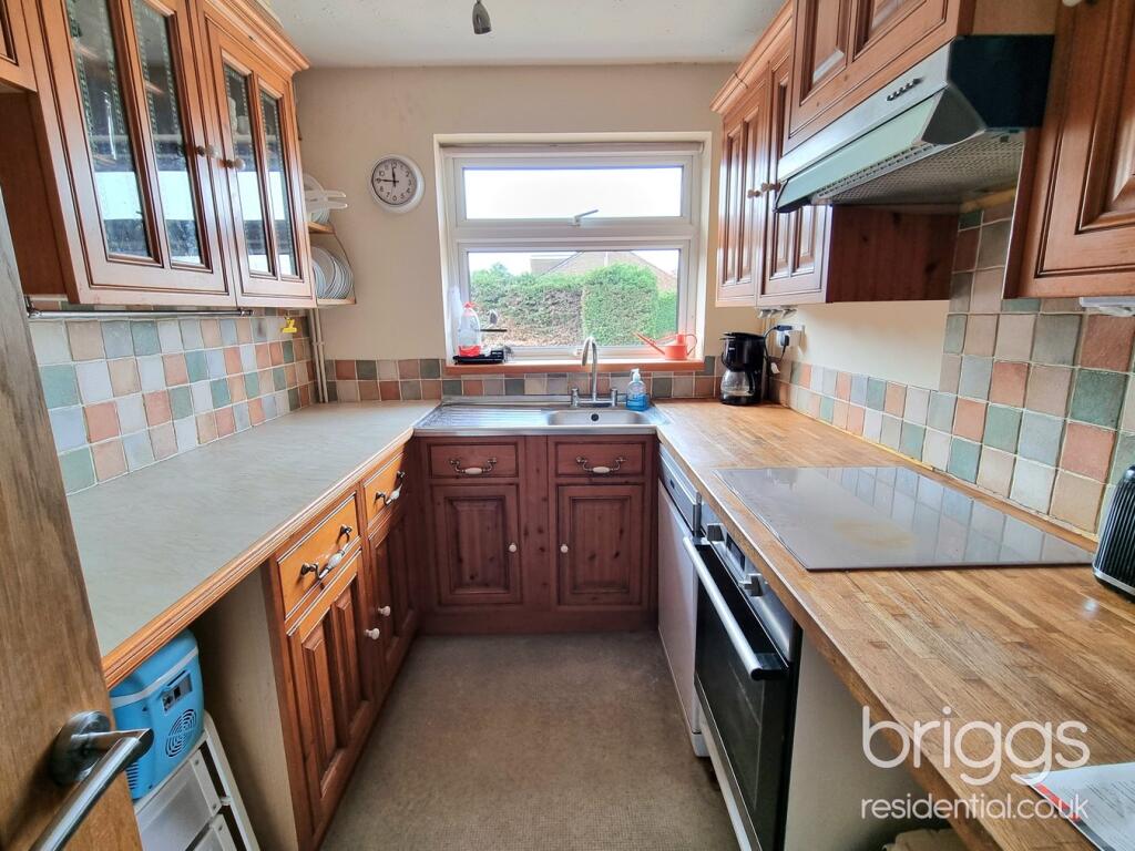 Deer Park Road, Langtoft, Market Deeping, PE6 photo 4