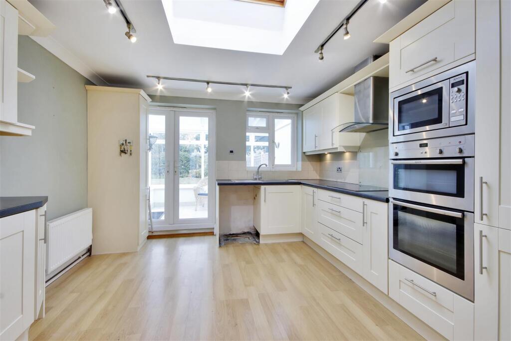 House in Tonbridge - View 5