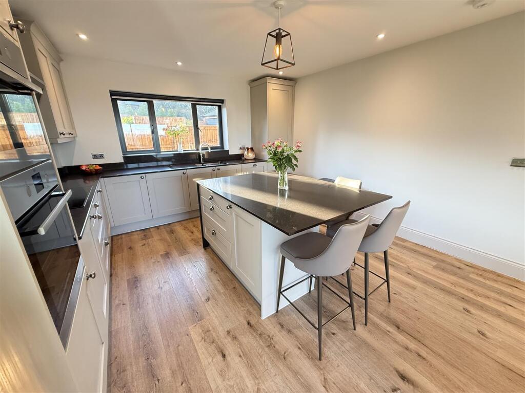 41 Oldfield Drive, Heswall, Wirral photo 3