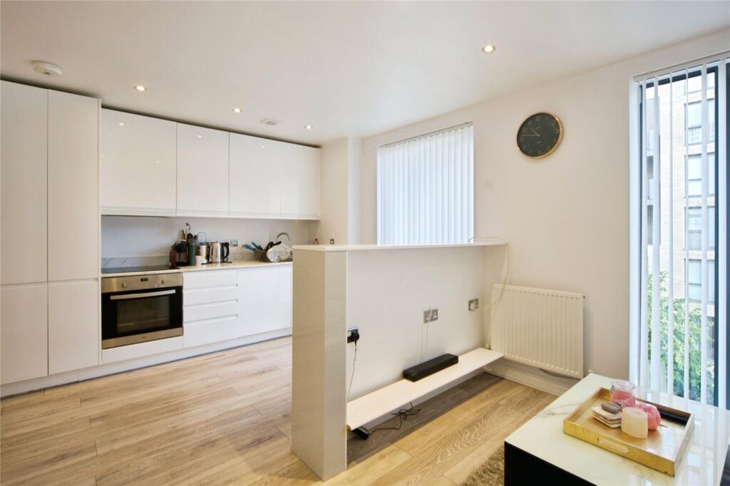 Apartment in London - View 4