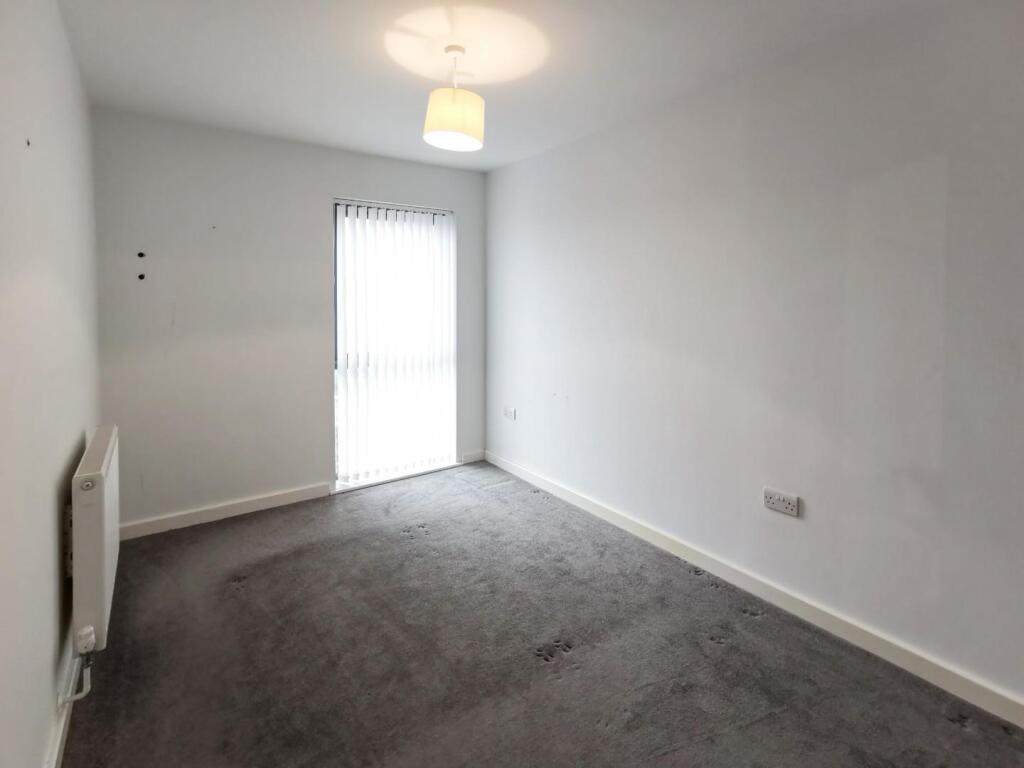 Apartment in Swindon - More