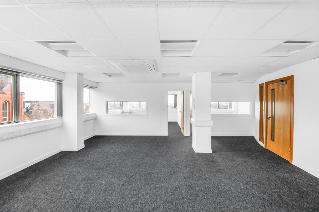 Lvl 5 Large Suite6.jpg