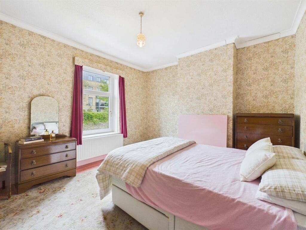 House in Lancaster, Greaves - More