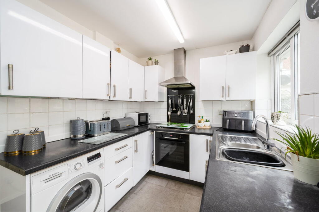 House in Salford, Boothstown - View 5