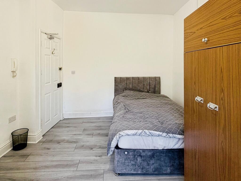 House in Banbury, Calthorpe - View 5