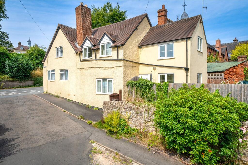 3-bed semi-detached on Wells Place, Cleobury Mortimer, DY14, £200,000