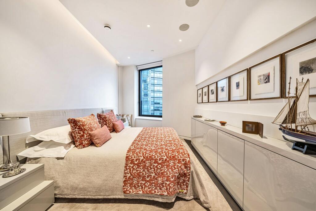 Apartment in London - View 4