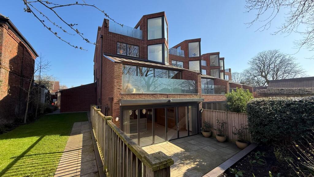 Main image of property: Church Street, Cambridge, Cambridgeshire CB4