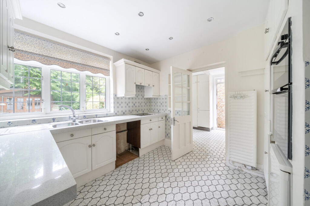House in London - View 4