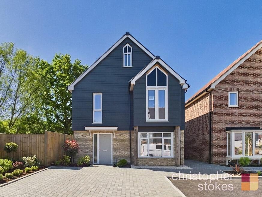 Main image of property: The Heron, The Chimes, Old Nazeing Road, Broxbourne, Essex, EN10 6RJ