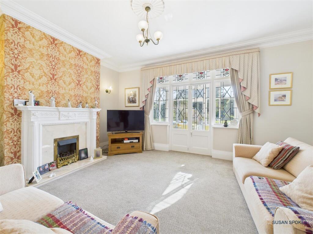 House in South Tyneside, Harton - View 5