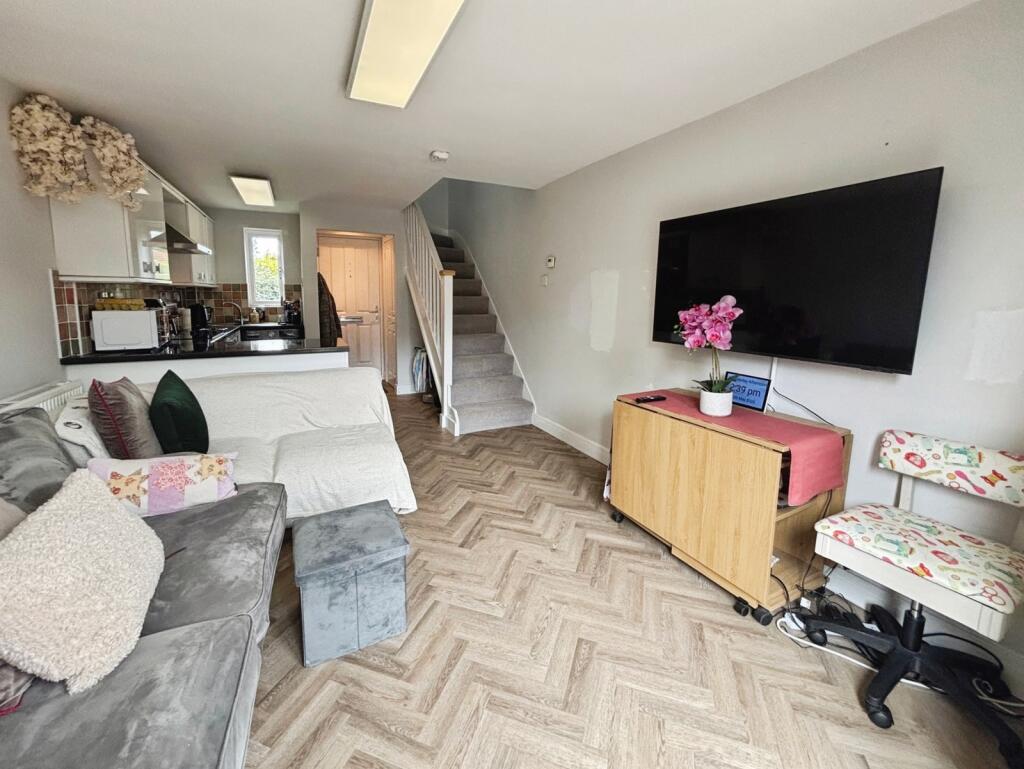 Main image of property: Heather Road, Bicester, Oxfordshire